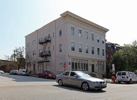 2131 Maryland Ave in Baltimore, MD - Building Photo