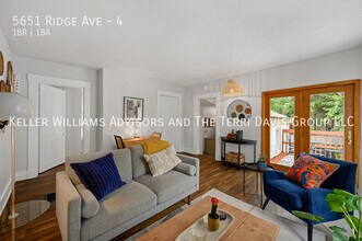 5651 Ridge Ave in Cincinnati, OH - Building Photo - Building Photo