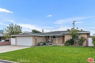 4500 W Tiller Ave in Orange, CA - Building Photo - Building Photo