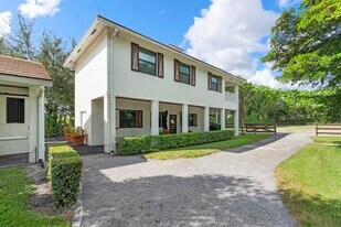 14492 Equestrian Way in Wellington, FL - Building Photo