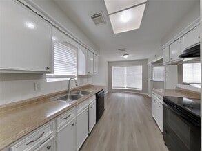 16311 Green Shade Dr in Houston, TX - Building Photo - Building Photo