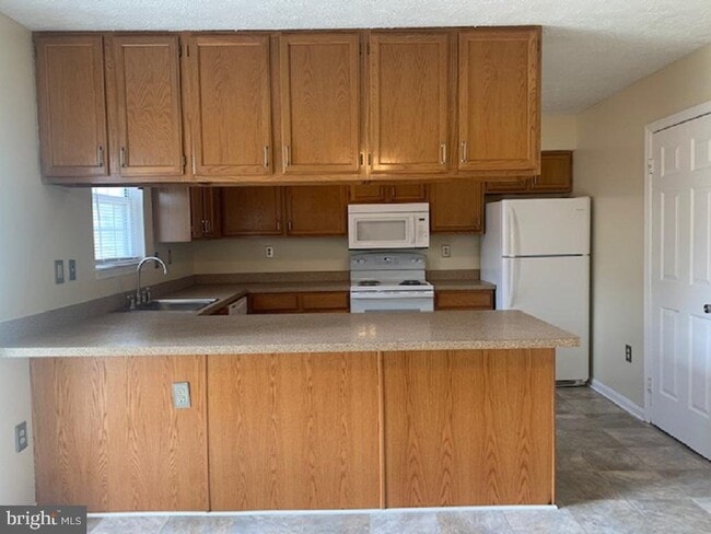 6012 Red Wolf Pl in Waldorf, MD - Building Photo - Building Photo