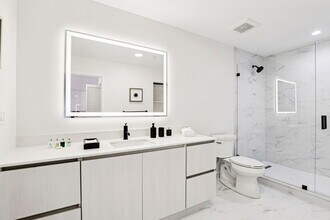 101 Dania Beach in Dania Beach, FL - Building Photo - Building Photo