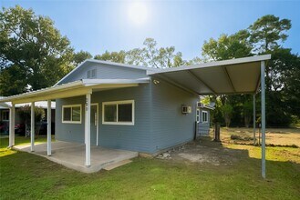 200 Ritchey Rd in Coldspring, TX - Building Photo - Building Photo