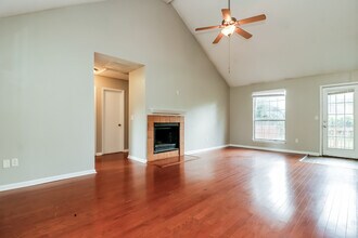 105 White Pine Ct in Moncks Corner, SC - Building Photo - Building Photo