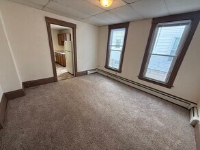 2149 E Washington Ave, Unit #1 in Madison, WI - Building Photo - Building Photo