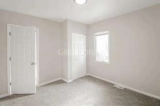 2835 N Hanley Rd in St. Louis, MO - Building Photo - Building Photo