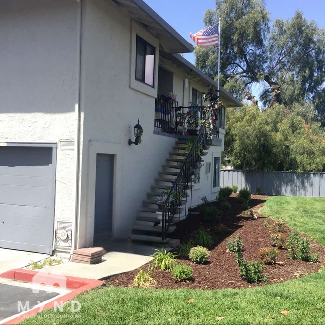 property at 97 Kenbrook Cir