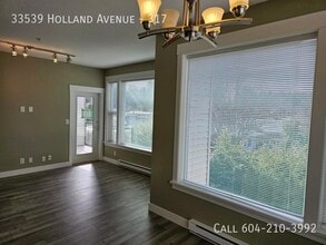 33539 Holland Ave in Abbotsford, BC - Building Photo - Building Photo