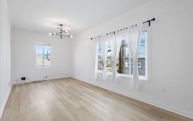 1551 St Charles St in Alameda, CA - Building Photo - Building Photo