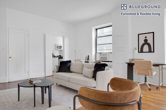 952 5th Ave in New York, NY - Building Photo - Building Photo