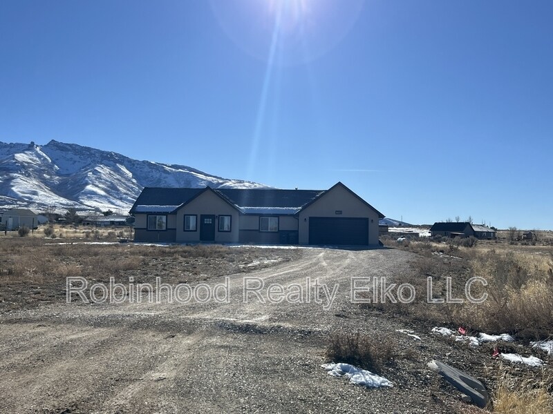 758 Parkridge Pkwy in Spring Creek, NV - Building Photo