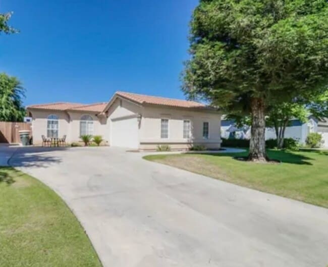 property at 6717 Pompadour Ct
