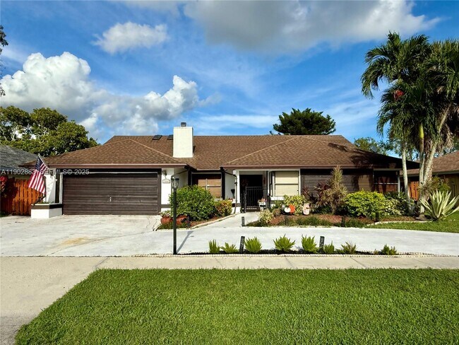 13647 Barberry Dr in Wellington, FL - Building Photo - Building Photo