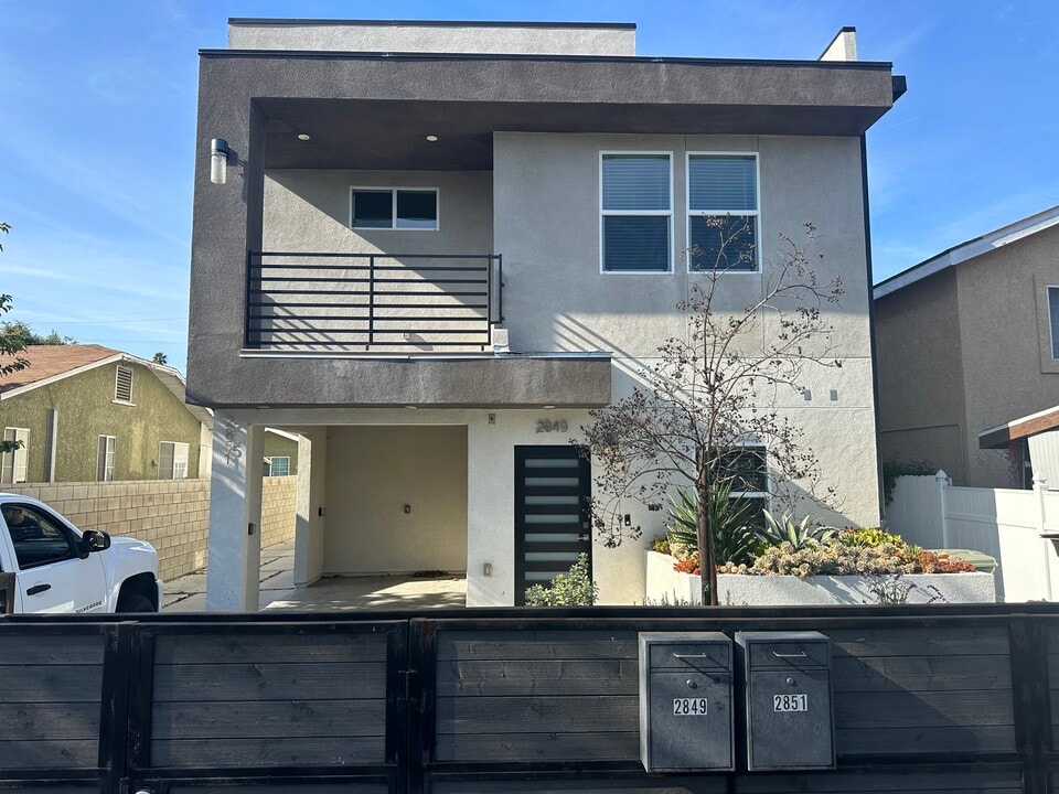 2849 S West View St, Unit 2849 in Los Angeles, CA - Building Photo