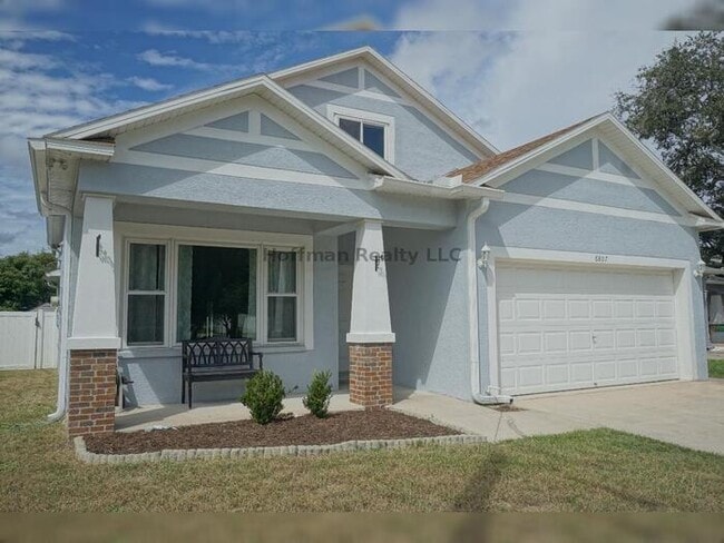property at 6807 S Court Dr
