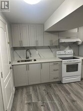 26 Harman Dr in Ajax, ON - Building Photo - Building Photo