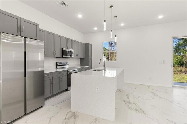 property at 1918 Wanda Ave N