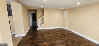 623 New Jersey Ave in Essex, MD - Building Photo