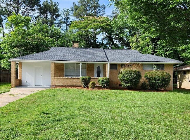 3415 Hyland Dr