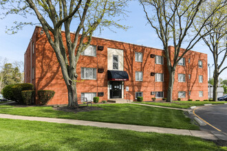 High Royal in Springfield, OH - Foto de edificio - Building Photo