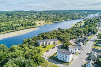 Riverview Apartments in Augusta, ME - Building Photo - Building Photo