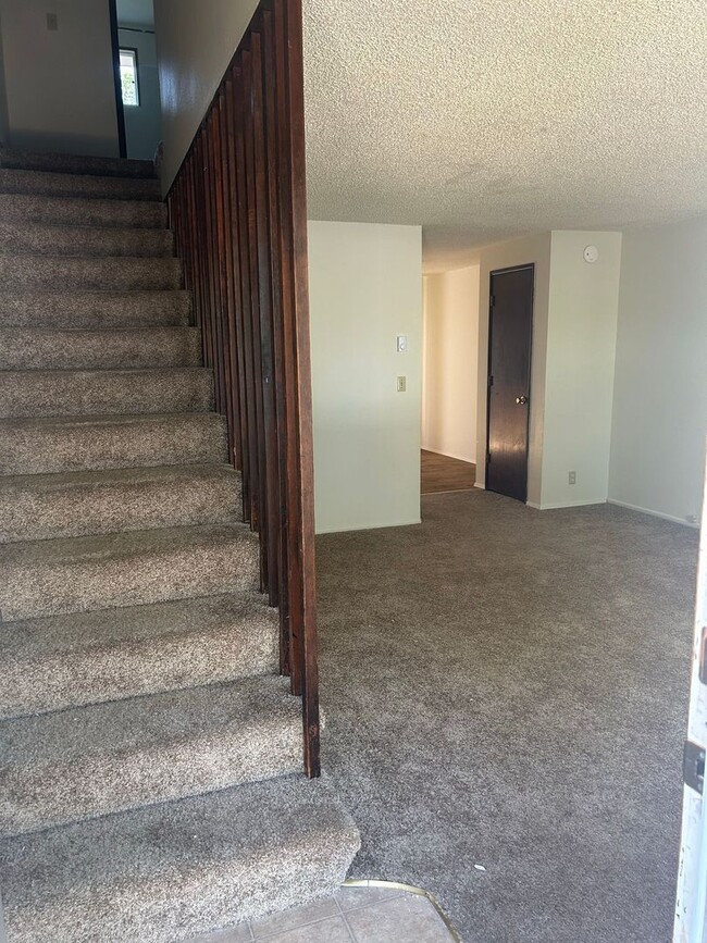 1075 Monroe St in Eugene, OR - Building Photo - Building Photo