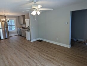 1148 E New York Ave in DeLand, FL - Building Photo - Building Photo