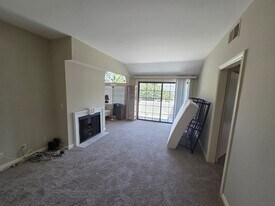 3271 Sawtelle Blvd, Unit 208 in Los Angeles, CA - Building Photo