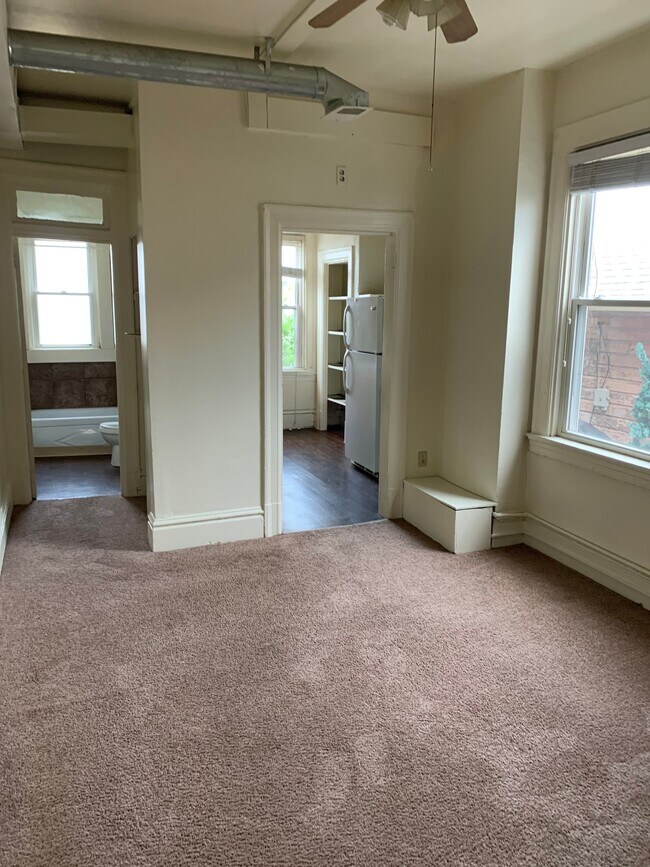418 Semple St, Unit 1