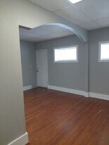 117-119 N 6th St in Saint Marys, KS - Building Photo