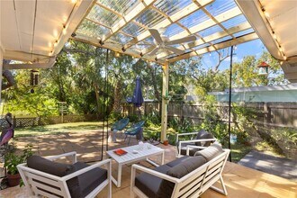 1010 Bay Breeze Terrace in Largo, FL - Building Photo - Building Photo