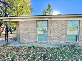 4079 Forest View Dr in Memphis, TN - Building Photo