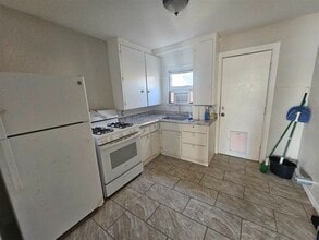 110 NW 3rd St in Lawton, OK - Building Photo - Building Photo