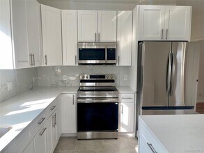 26 Meadowbrook Pl in Yonkers, NY - Building Photo - Building Photo