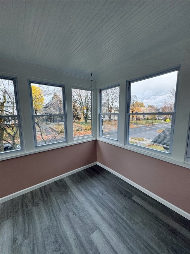 property at 543 Brooks Ave