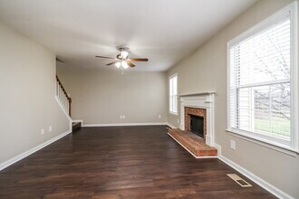 1812 Tanner Ct in Spring Hill, TN - Building Photo - Building Photo