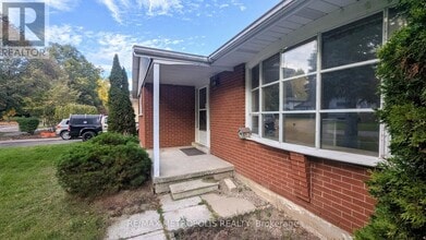 83 Longwood Dr in Waterloo, ON - Building Photo - Building Photo