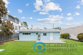885 Home Ave in Carlsbad, CA - Building Photo - Building Photo