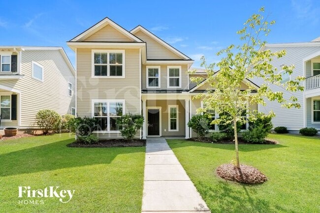 property at 220 Foxbank Plantation Blvd