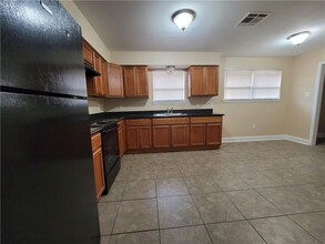 7113 Bunker Hill Rd in New Orleans, LA - Building Photo - Building Photo
