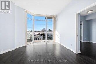 5101 Dundas St W in Toronto, ON - Building Photo - Building Photo