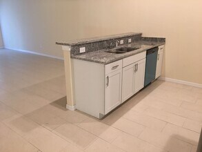 510 SE 4th Terrace in Cape Coral, FL - Building Photo - Building Photo