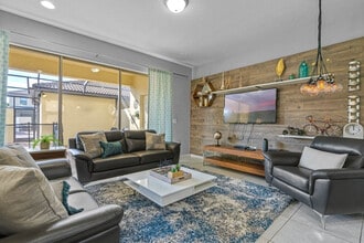 9037 Rhodes St in Kissimmee, FL - Building Photo - Building Photo