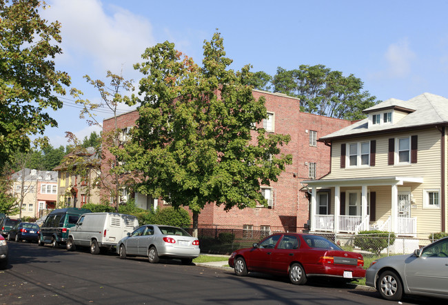 Madison House in Washington, DC - Building Photo - Building Photo