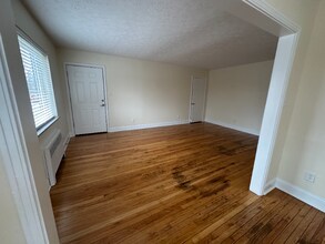 5937 Oakwood Ave, Unit 3 in Cincinnati, OH - Building Photo - Building Photo