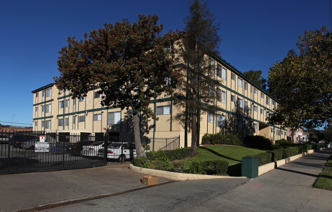 Casa Griffin Apartments in Los Angeles, CA - Foto de edificio