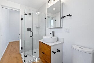 1570 7th Ave in Santa Cruz, CA - Building Photo - Building Photo