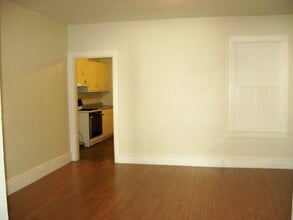 28 Brainard St, Unit 28 in Phillipsburg, NJ - Foto de edificio - Building Photo