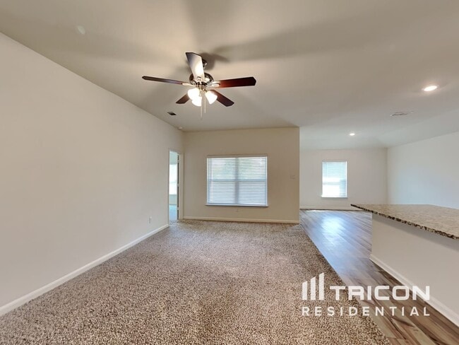 1912 Belmont Dr in Seagoville, TX - Building Photo - Building Photo